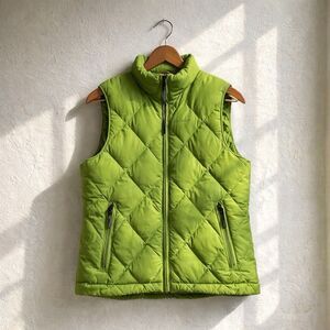 Quest Goose Down Puffer Vest Womens Small Green Lightweight Packable Outdoor